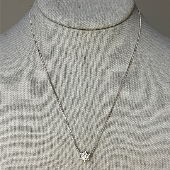 ✨ Platinum Diamond Solitaire Necklace – 1.01ct ✨ - Picture 4 of 5